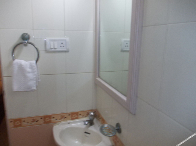 Others 5, Hotel Metro Manor, Chennai