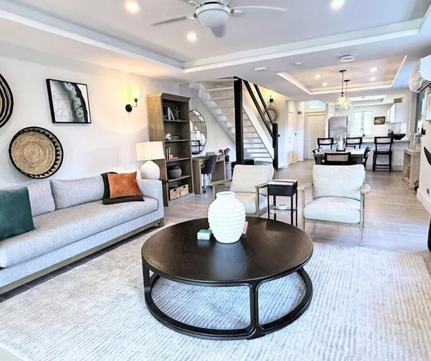 Living area 2, Baia Mare Villas