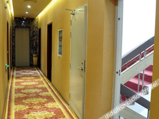 Others 5, Wanheng Hostel, Kunming