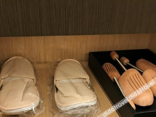 Others 4, 7 Days Premium Chongqing Hongqi Hegou Jiazhou Branch, Chongqing