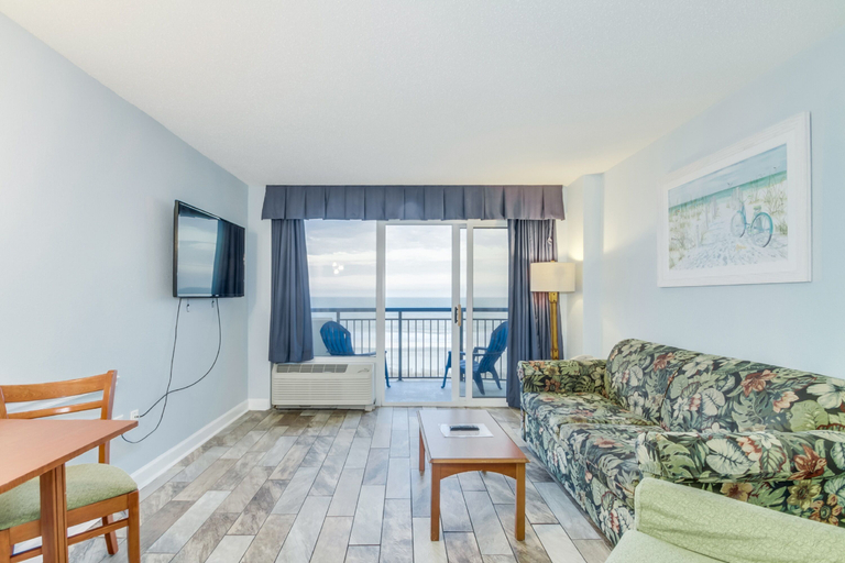 Living room 1, Spectacular Oceanfront Condo by Hosteeva, Horry