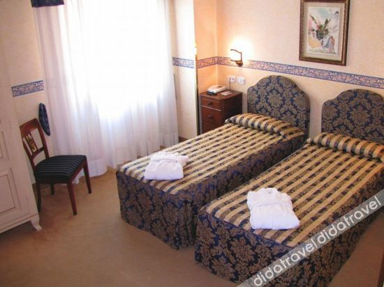 Others 3, Hotel Duomo, Brescia