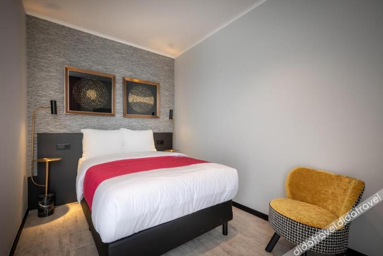 Bedroom 2, Top Amory Hotel by Hyllit Antwerp, Antwerpen