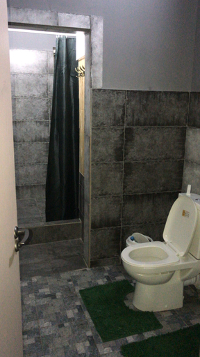 Bathroom, InCity Hotel, Bishkek