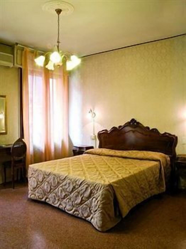 Bedroom 4, The Venice Times, Venezia