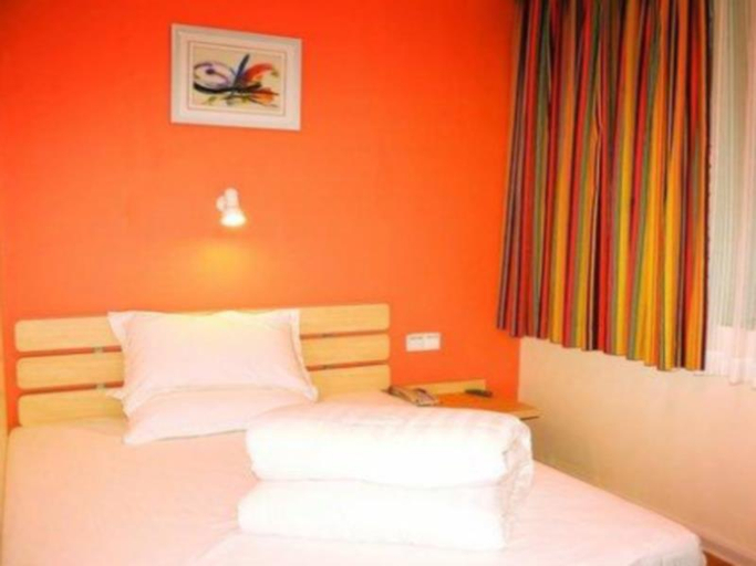 Bedroom 3, 7 Days Inn Luoyang Railway Station Wangcheng Avenue, Luoyang