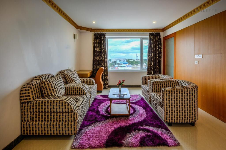 Others 5, KA Hotel, Tirunelveli