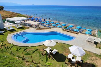 Others 3, Hellas Beach, Crete