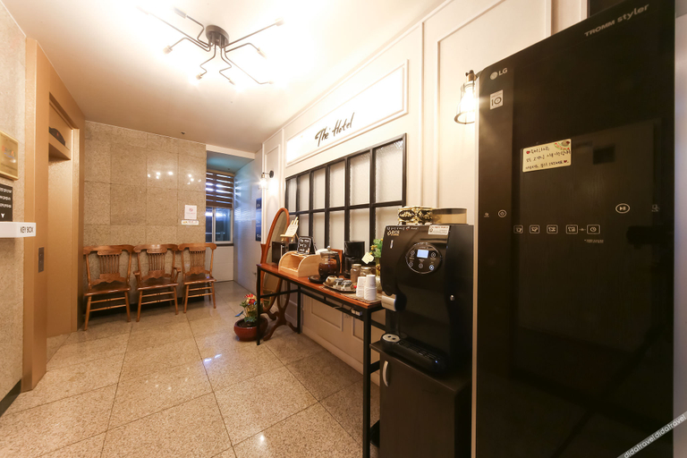 Food & Drinks 4, The Hotel Changwon, Changwon