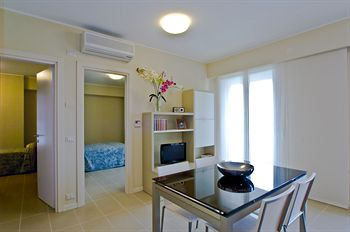 Others 5, City Residence, Perugia