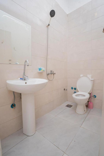 Bathroom 3, Rhala Hostel Egypt, Qasr an-Nil
