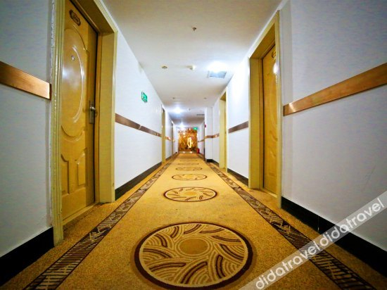 Others 4, Lantai Hotel, Panjin