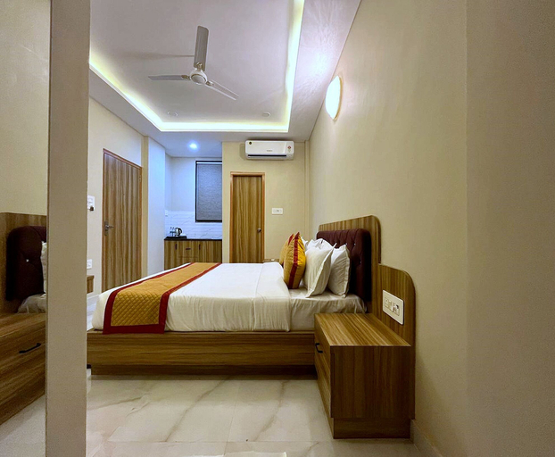 Others 3, Hotel Vrinda Niddhivan- near Prem mandir, Mathura
