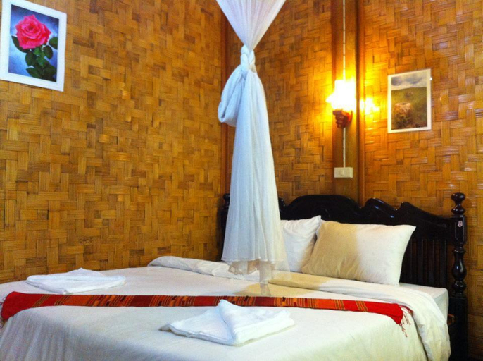Bedroom, Cliff View Riverside Resort, Vangvieng