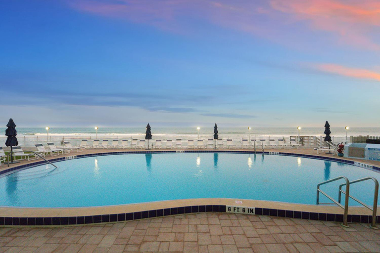 Sport & Beauty 2, Paradise Beach Club - Oceanfront Ground Floor Condos with Heated Pool Pets Welcome, Brevard