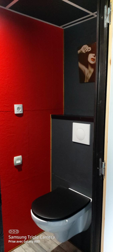 Bathroom, Peniche Morgane 2 chambre d'hotes, Nord