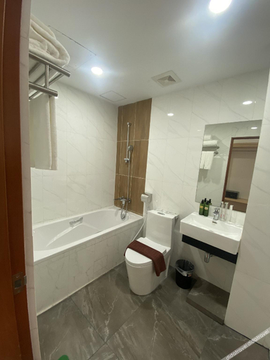 Bathroom 5, Hotel Grand Vista , Yangon