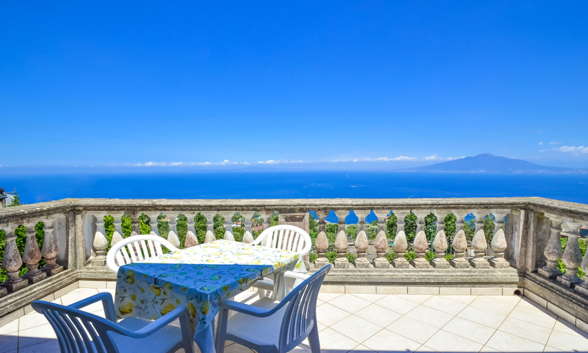 Terrace or Patio 5, Villa Luisa, Napoli
