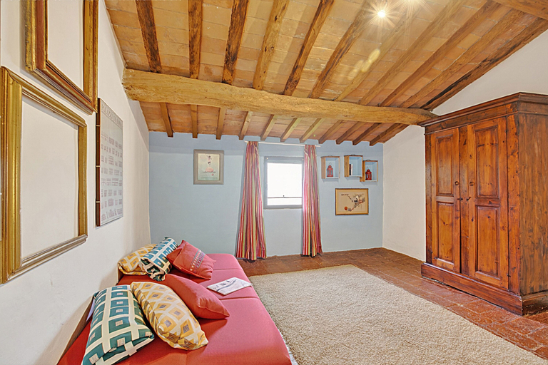 Living area 4, Torre Rasa Agriturismo Apartments, Florence
