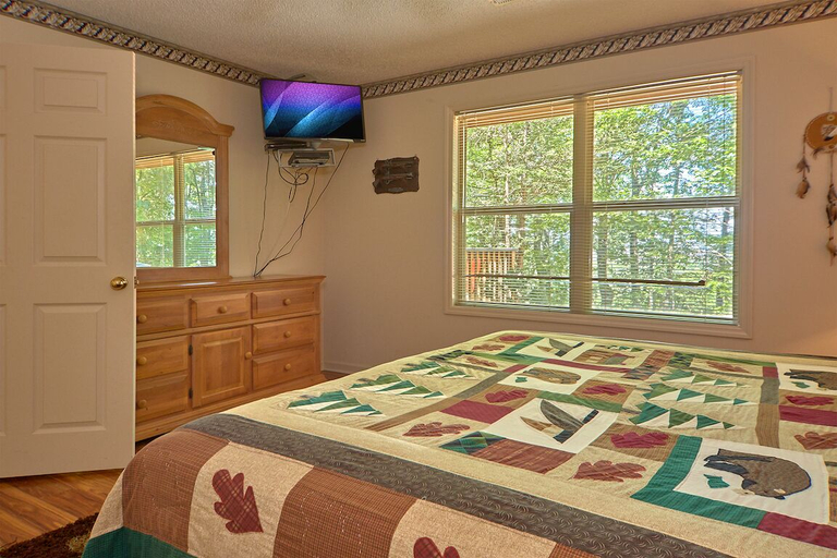 Bedroom 2, Mountain Hideaway by Jackson Mountain Rentals, Sevier