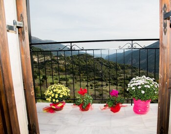 Others 2, Hotel Tefthis, Peloponnese