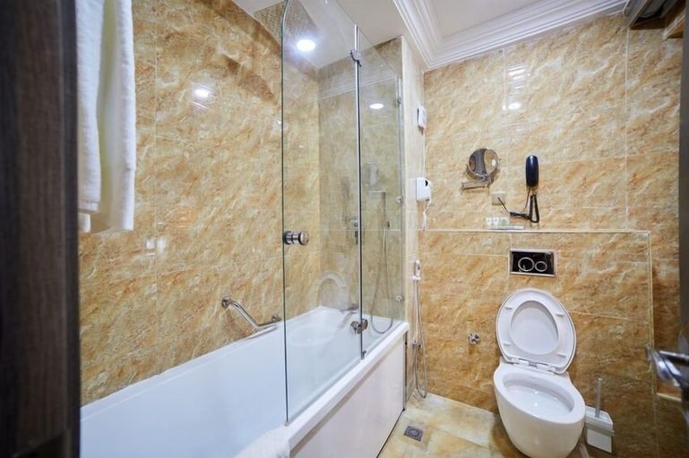 Bathroom 3, Babale Suites, Fagge