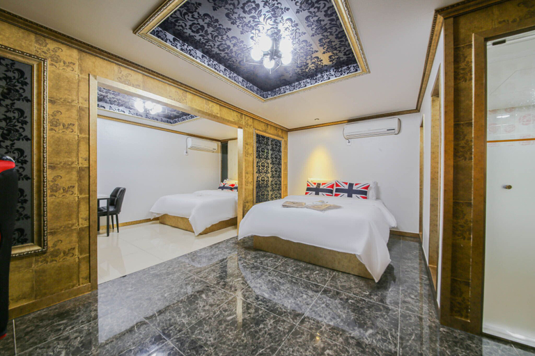 Bedroom 4, Gunsan JNK Hotel (City Hall Branch), Gunsan