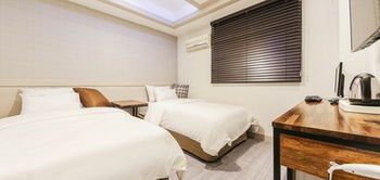 Featured Image, HOTEL JUNO, Nam