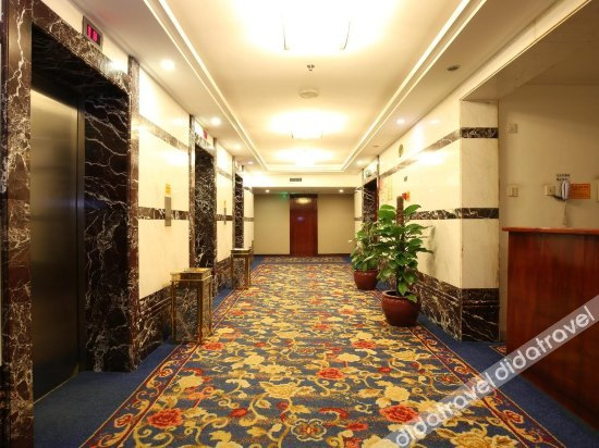 Others 3, Yajin Hotel, Nanning