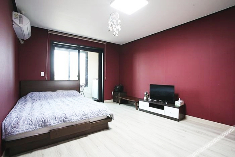 Bedroom 2, Jeju Sanammae House, Jeju