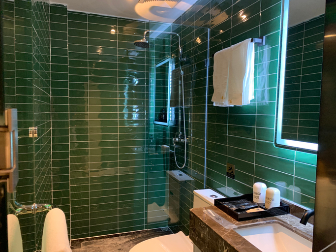 轻享大���房, Yuehai Select Hotel, Qingdao