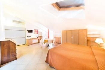 Others 3, Hotel & Apartments Sasso, Imperia