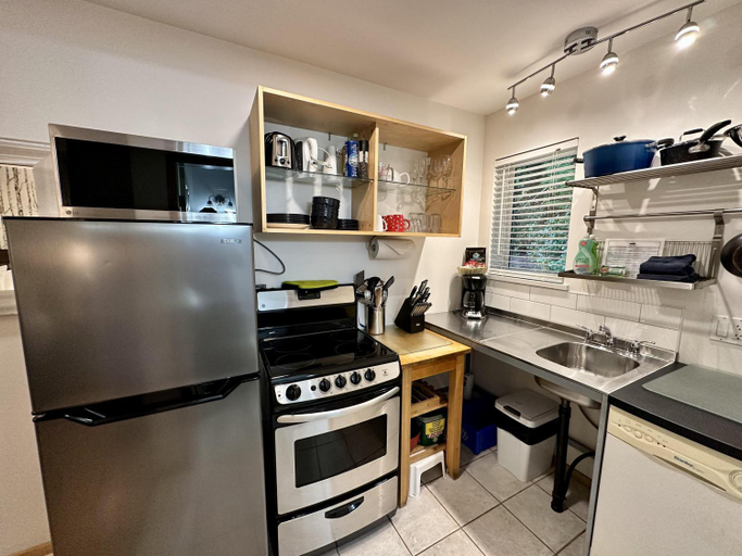 Kitchen, Cozy Cabin Near Walking Trails And Beaches!, Alberni-Clayoquot