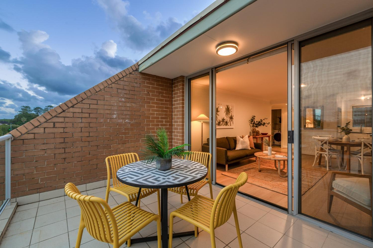 Others 5, Stylish 1-Bed Apartment Near Manly Beach, Sydney