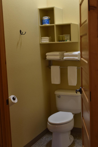 Bathroom, Exit Glacier Lodge, Kenai Peninsula