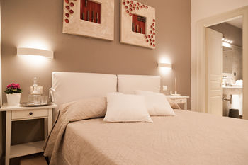 Others 5, Il Leone Blu - Bed & Breakfast, Catania