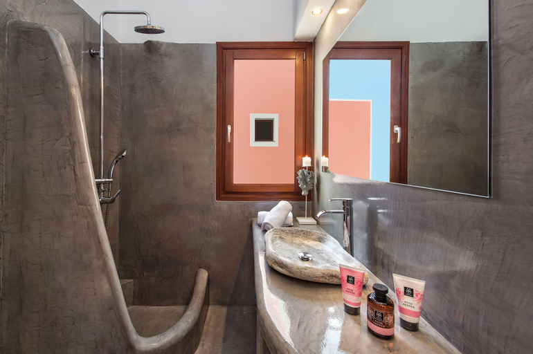 Bathroom 3, Centro Houses, South Aegean