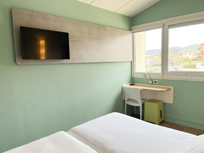 Bedroom 4, ibis budget Alès Saint Christol, Gard