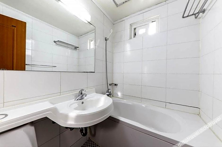 Bathroom, Bridge Hotel, Suyeong