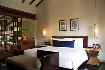 Others 5, The Diwa Club, South Goa
