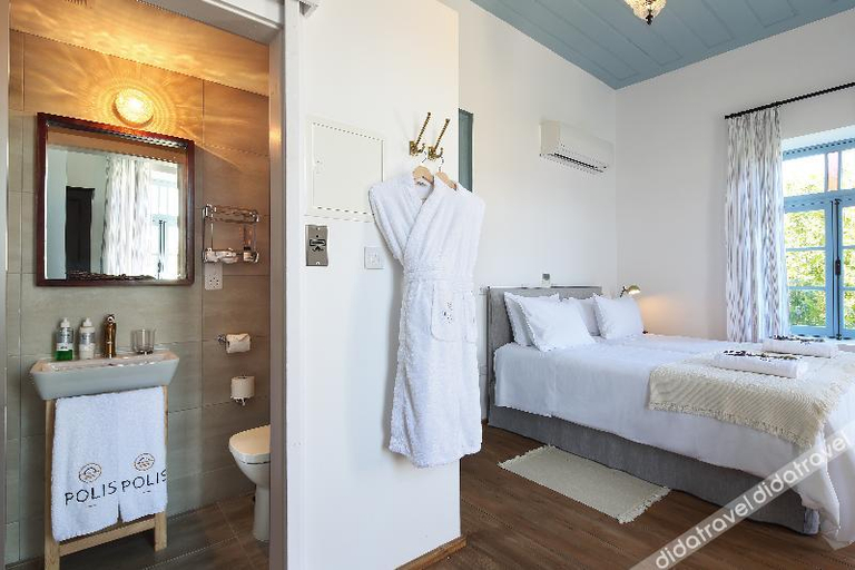Bedroom 2, Polis 1907 by Louis Hotels
