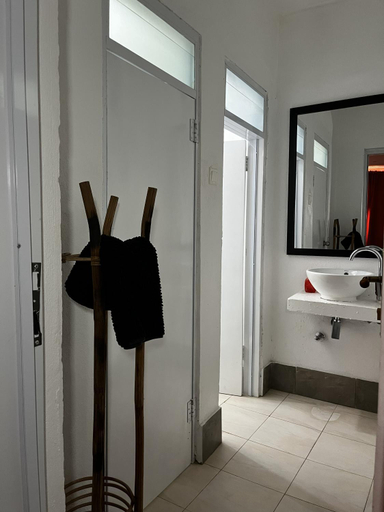 Bathroom 4, Afiki, Komenda-Edina-Eguafo-Abirem
