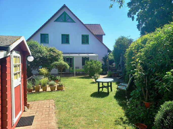 Exterior & Views 1, Appartementhaus Kranichblick in Breege, Vorpommern-Rügen