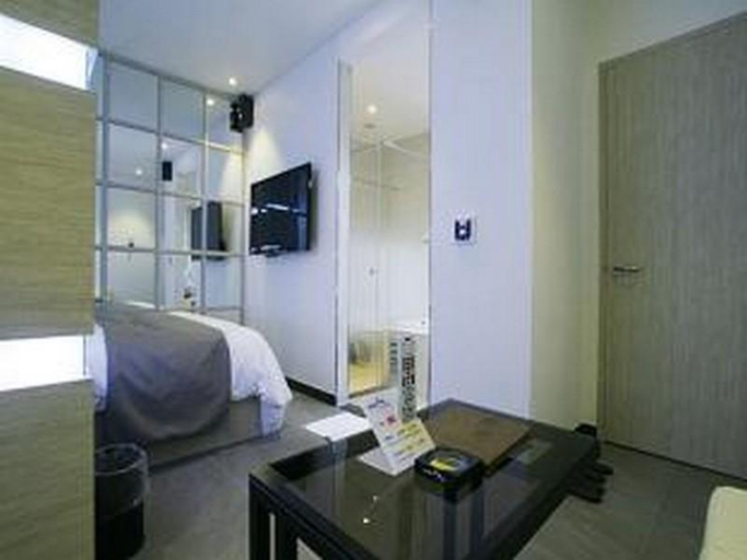 Others 2, Hotel Myeong Jak, Suwon