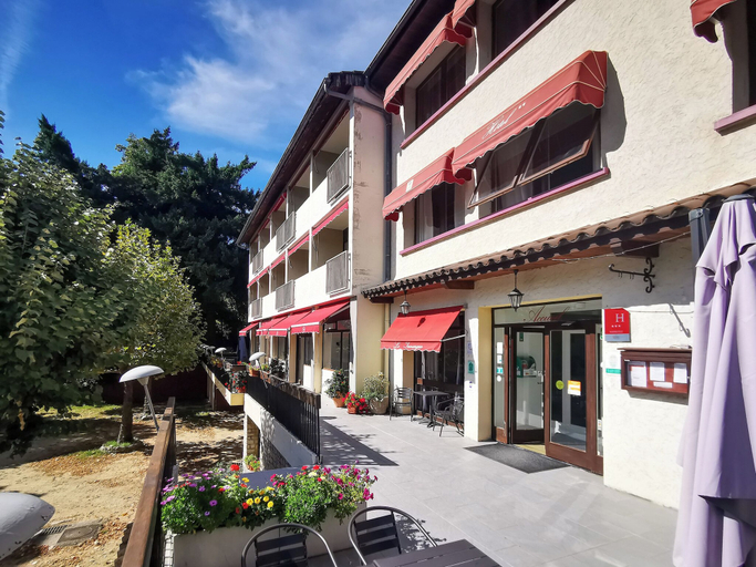 Exterior, Hôtel Restaurant le Tanargue, Ardèche