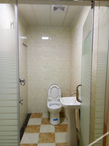 Bathroom 4, Fuhua Cards Hostel, Guangzhou