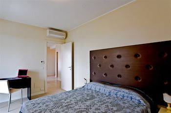 Others 3, City Residence, Perugia