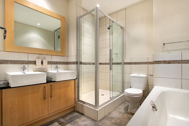 Bathroom 3, Manhattan 1003, City of Cape Town