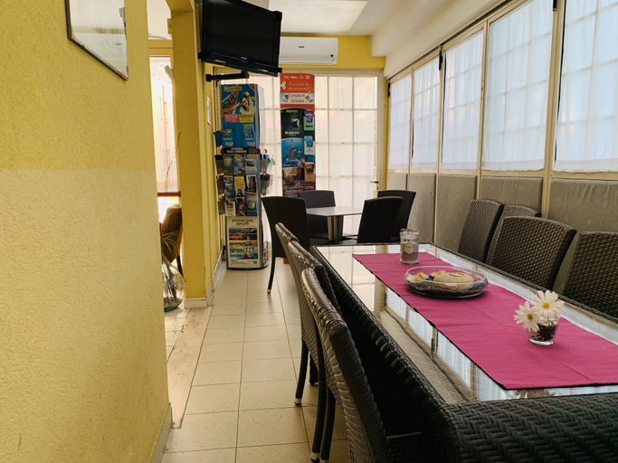 Lobby sitting area, Villa Madana, Rimini