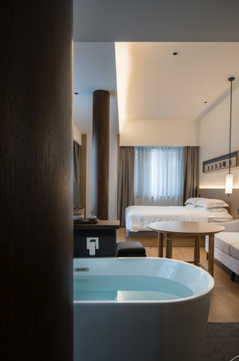 Others 3, E-hotel, Chengdu
